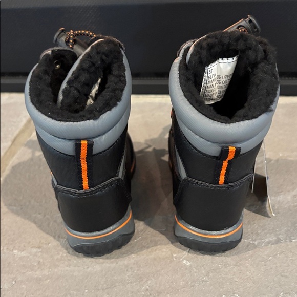 Khombu Elfin Thermolite insulated,waterproof upper,bungee lace,fleece lined,snow - Picture 3 of 12